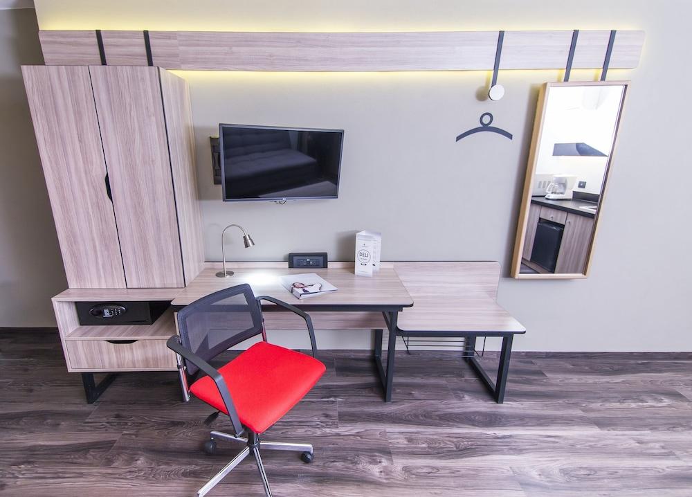 City Express Plus By Marriott Bogota Aeropuerto Exterior photo