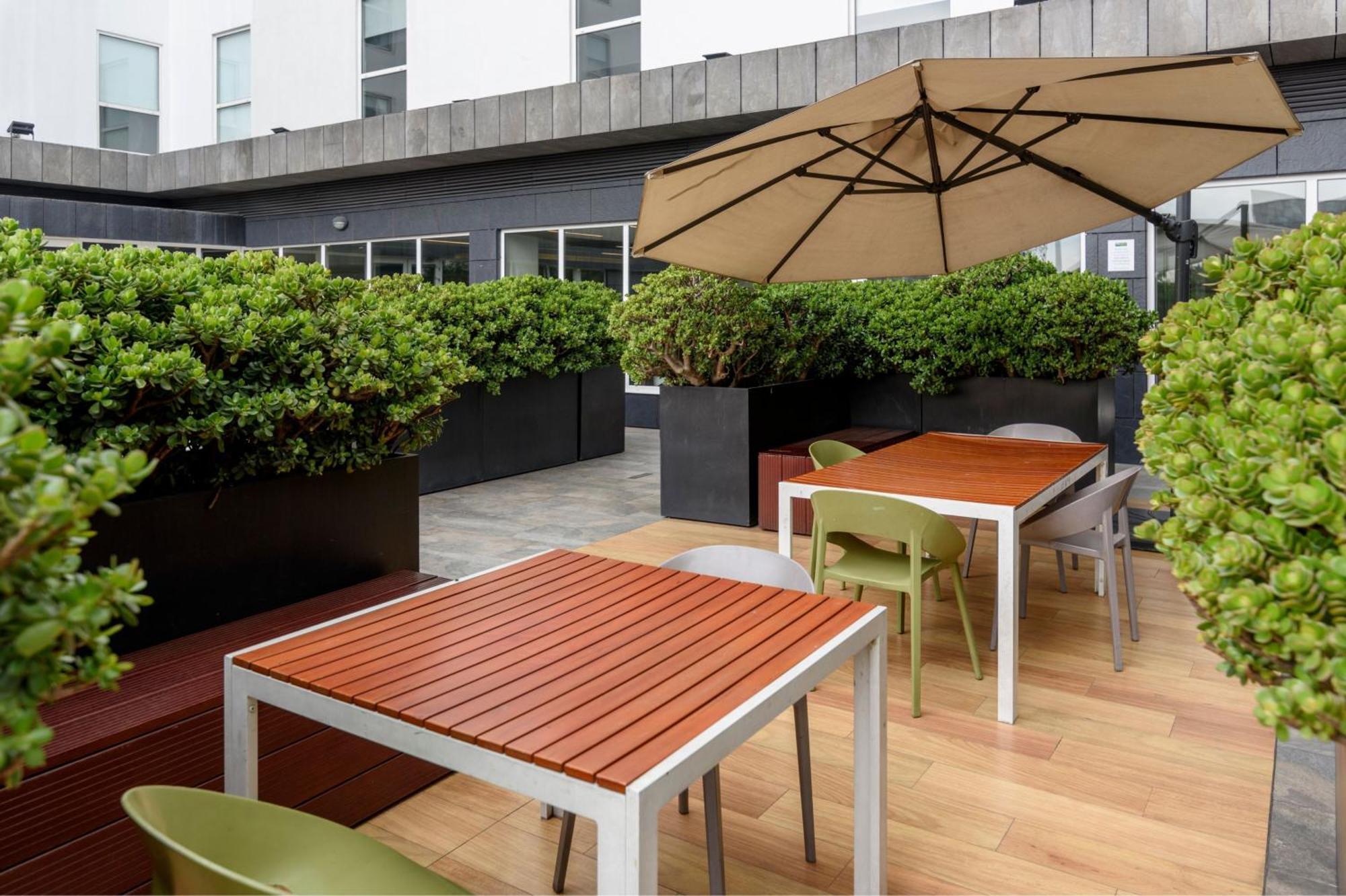 City Express Plus By Marriott Bogota Aeropuerto Exterior photo